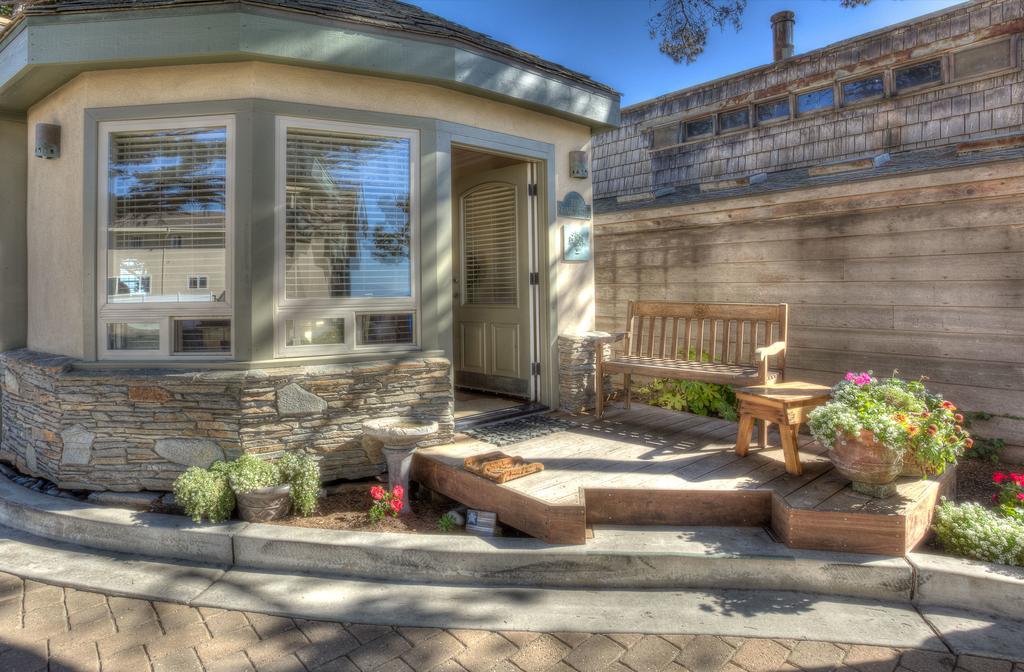 Moonstone Cottages Кэмбриа Номер фото